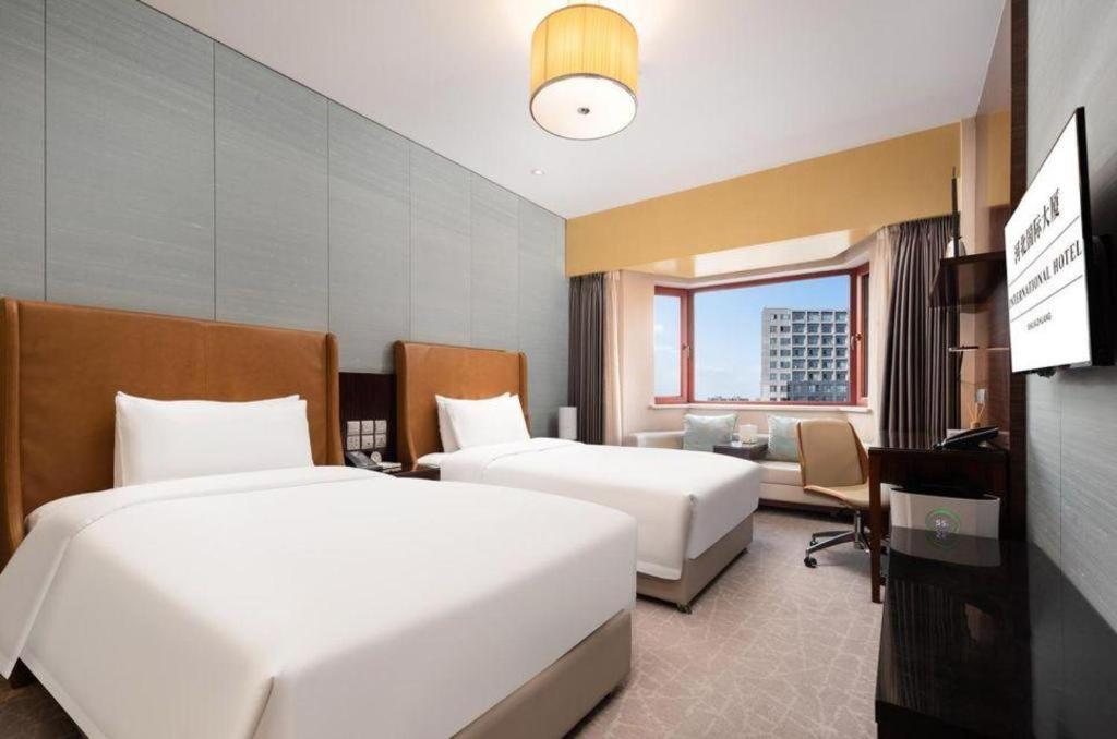 Shijiazhuang International Building Hotel Exterior photo